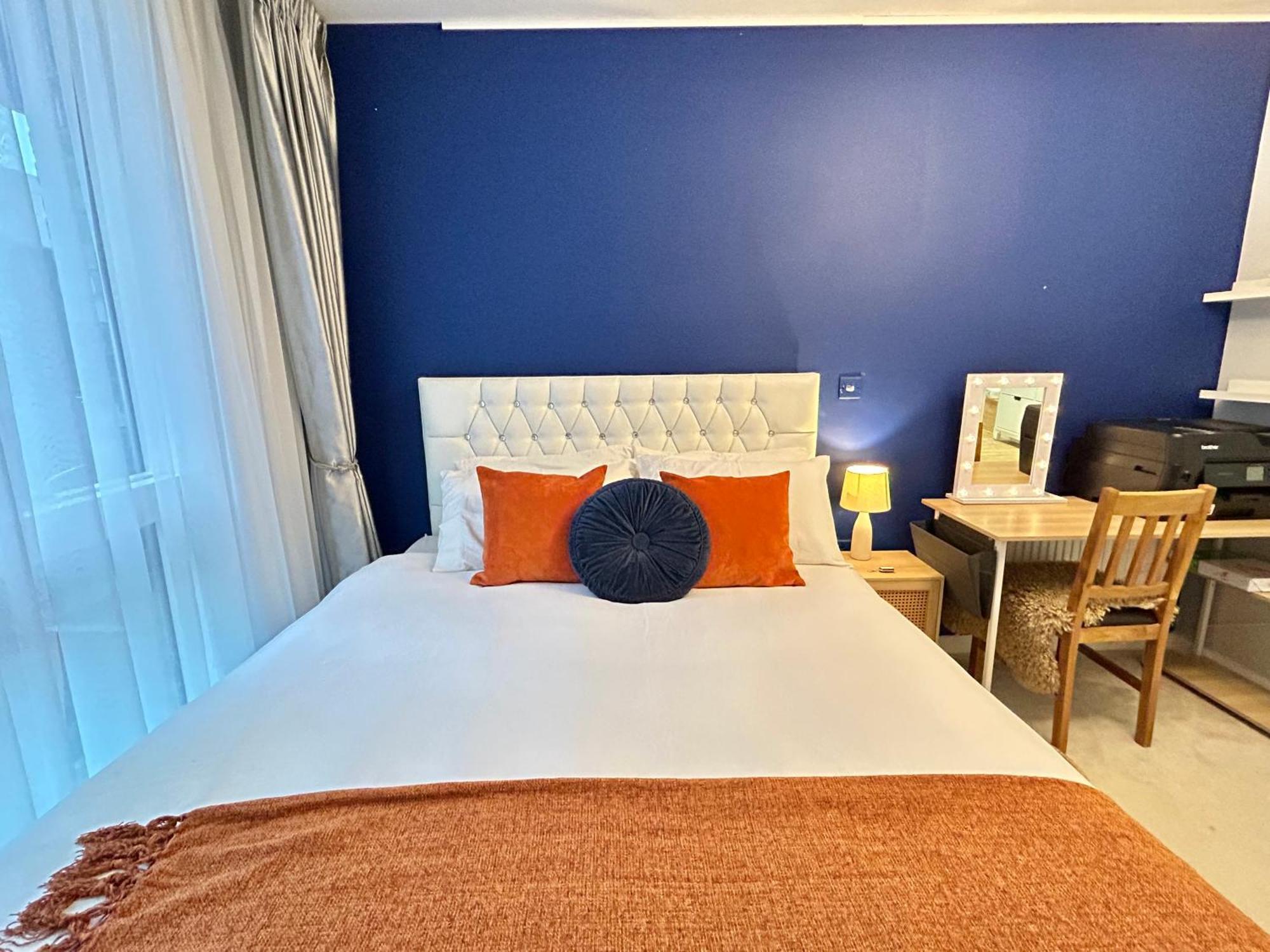 Appartamento Canary Wharf, Sleeps 4, Fast Wifi, Gym, Prime Location *